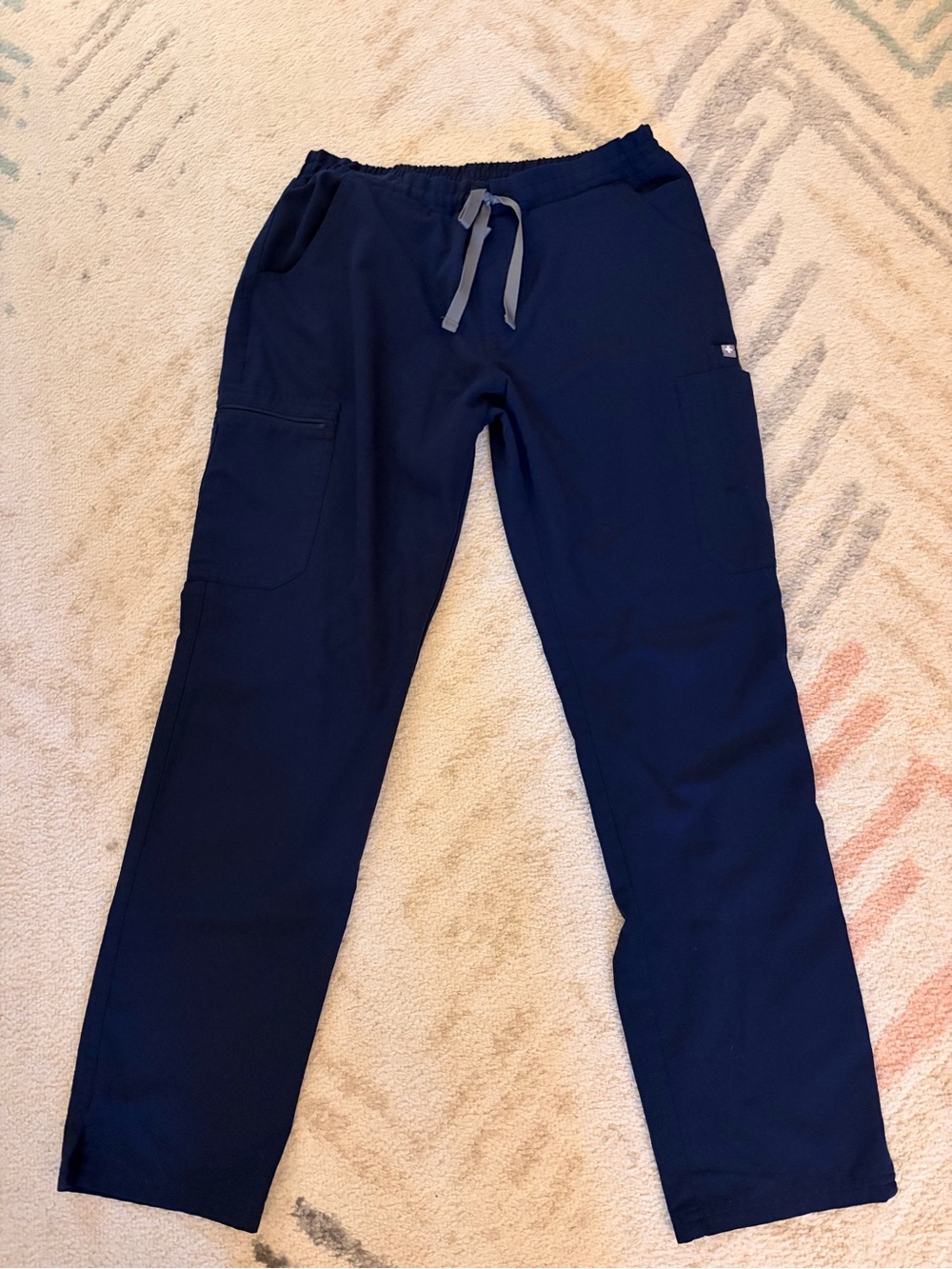 Figs navy blue straight leg scrub pants medium